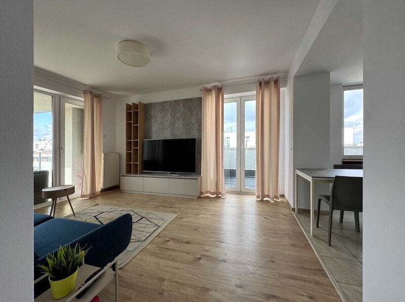 Obor x Colentina x Rose Garden, 12 min. metroul Obor.